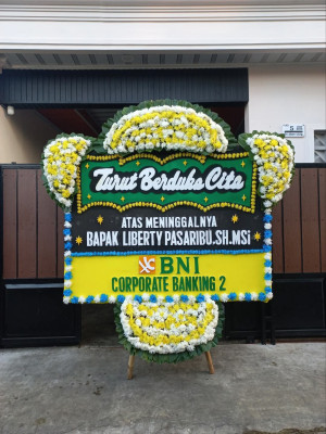 Papan Bunga Duka di Teluk Lerong Ulu
