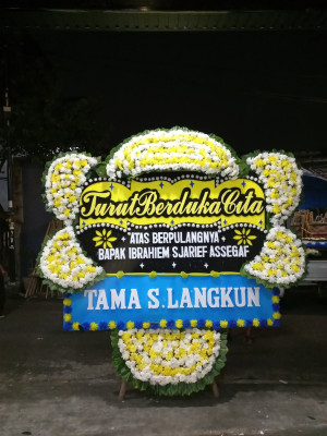 Papan Bunga Duka di Teluk Lerong Ulu