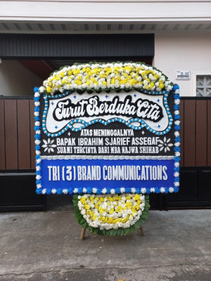 Papan Bunga Duka di Teluk Lerong Ulu
